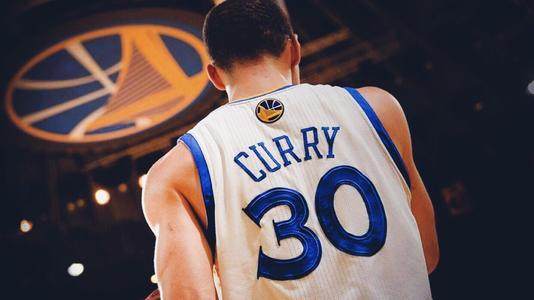 球探体育官网-库里突发身体不适缺席今日比赛 勇士已然伤不起！